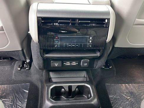 New 2026 Jeep Grand Wagoneer Limited image 26