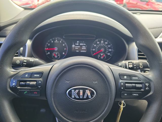 Used 2017 Kia Sorento FWD image 16