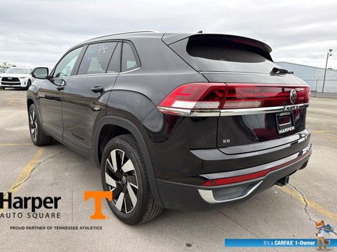 Used 2025 Volkswagen Atlas Cross Sport SE AWD/4WD image 3