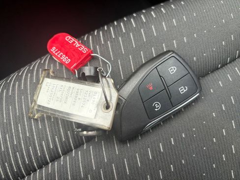 Used 2025 Chevrolet Equinox LT image 20