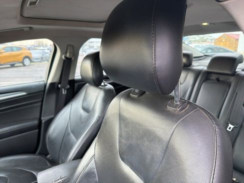 Used 2013 Ford Fusion Titanium image 12