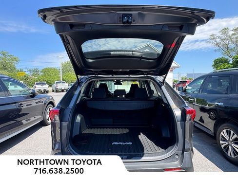 Used 2024 Toyota RAV4 LE AWD/4WD image 26