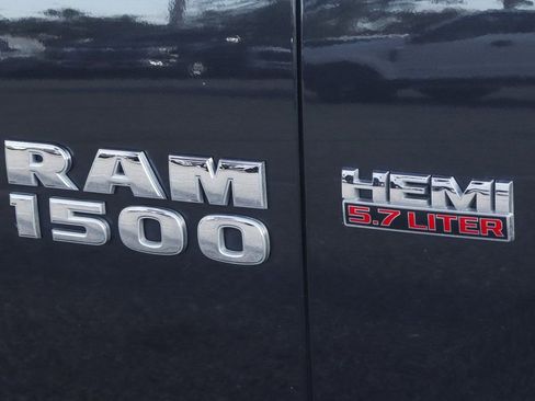 Used 2018 RAM 1500 Express image 43