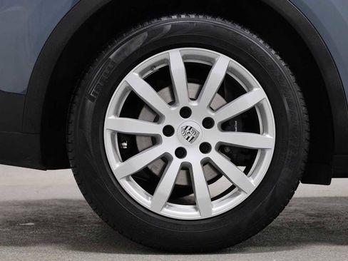 Used 2019 Porsche Cayenne AWD/4WD image 38