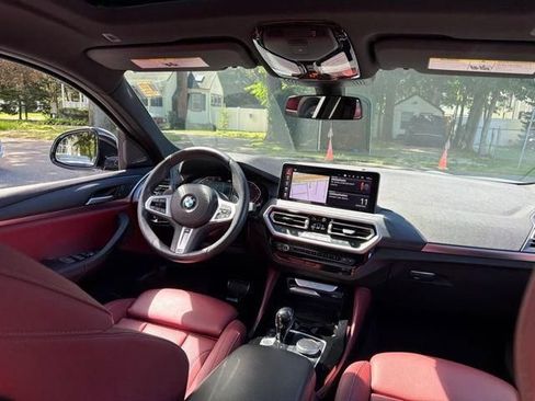Used 2024 BMW X4 xDrive30i w/ M Sport Package AWD/4WD image 20