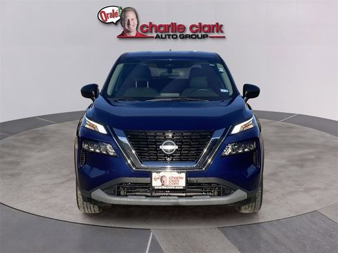Used 2023 Nissan Rogue S image 9