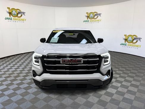 Used 2026 GMC Terrain Elevation AWD/4WD image 3