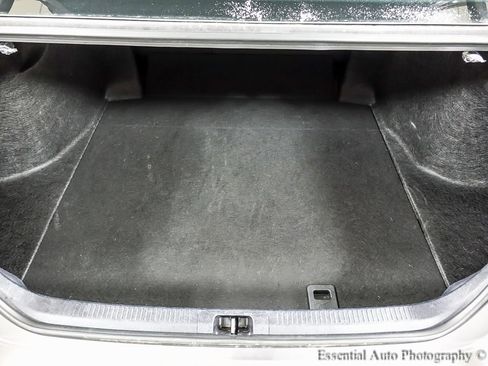 Used 2024 Toyota Camry SE image 20