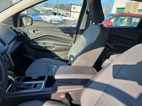 Used 2019 Ford Escape S image 21