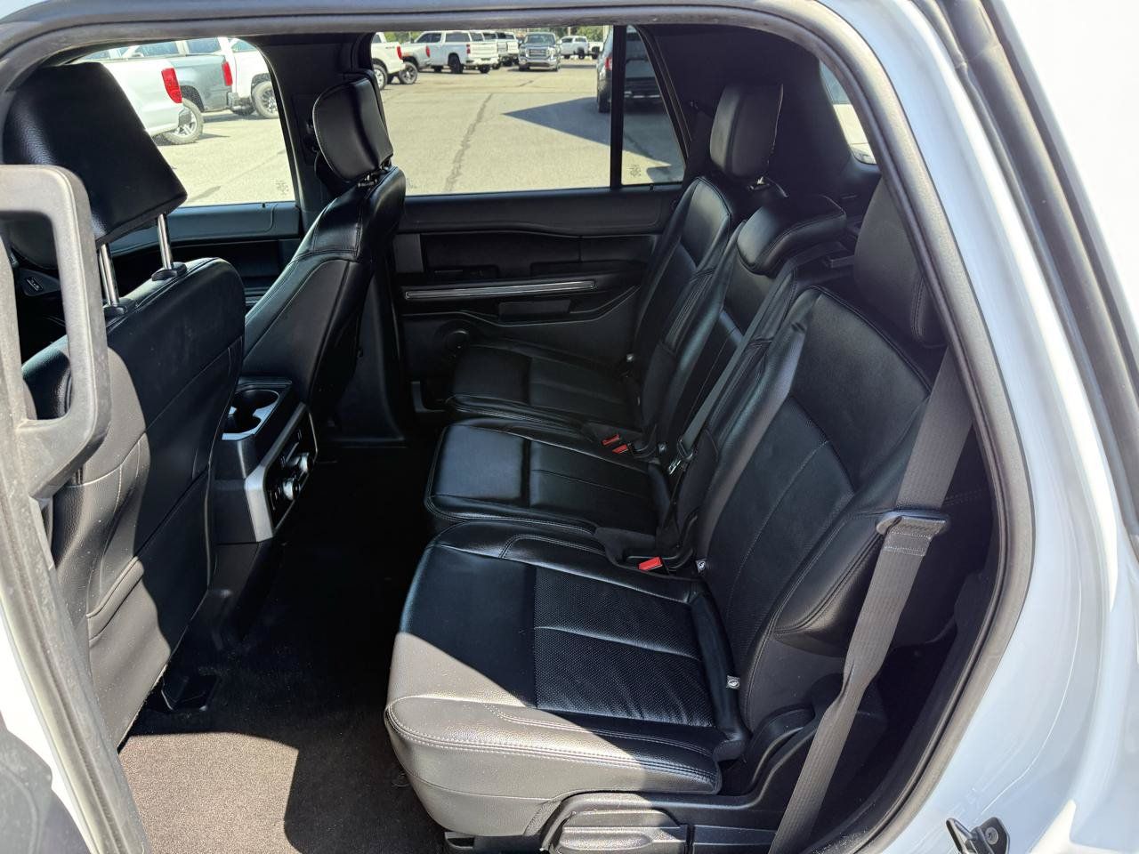 Used 2020 Ford Expedition XLT w/ Equipment Group 201A RWD image 14
