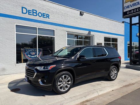 Used 2021 Chevrolet Traverse LT AWD/4WD image 1
