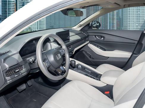 Used 2023 Honda Accord EX image 15