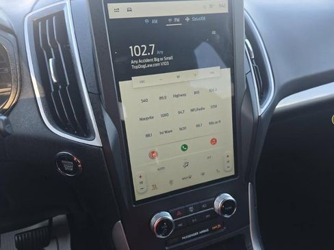 Used 2024 Ford Edge SEL w/ Convenience Package image 6