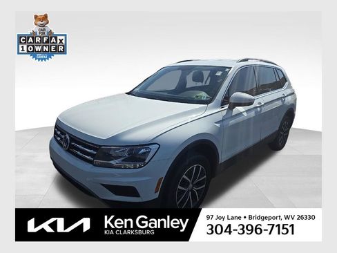Used 2020 Volkswagen Tiguan SE image 1