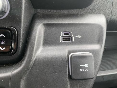 Used 2026 RAM ProMaster 2500 w/ Convenience Group FWD image 21