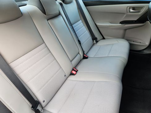 Used 2016 Toyota Camry SE FWD image 15