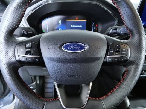 Certified 2025 Ford Escape ST-Line AWD/4WD image 21