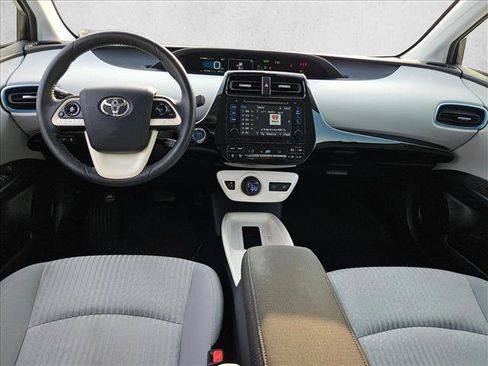 Used 2017 Toyota Prius Three FWD image 16