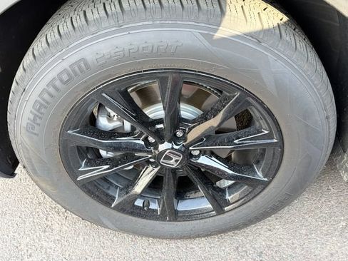 Used 2025 Honda CR-V Sport-L image 4