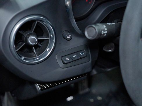 Used 2018 Chevrolet Camaro ZL1 RWD image 19