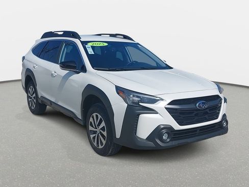Used 2025 Subaru Outback Premium w/ Popular Package #1A image 3