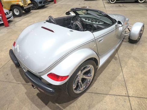 Used 2001 Plymouth Prowler RWD image 17