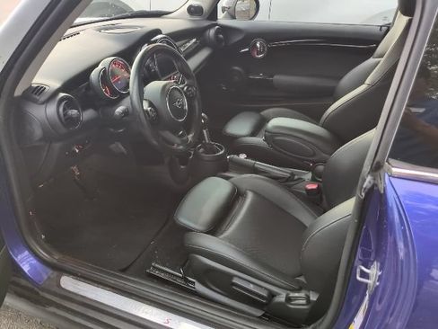 Used 2019 MINI Cooper S w/ Premium Package FWD image 6