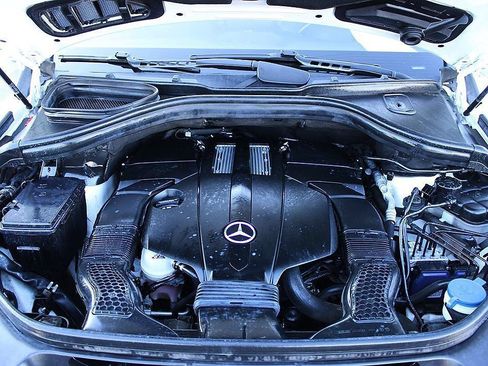 Used 2019 Mercedes-Benz GLE 400 4MATIC image 31
