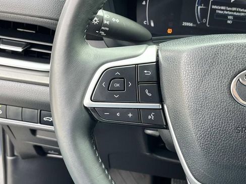 Used 2024 Toyota Grand Highlander XLE image 31