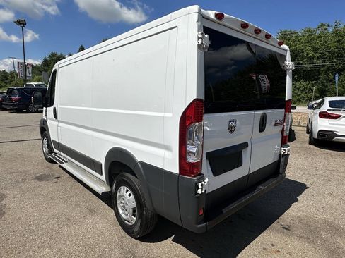 Used 2016 RAM ProMaster 1500 w/ Premium Appearance Group FWD image 4