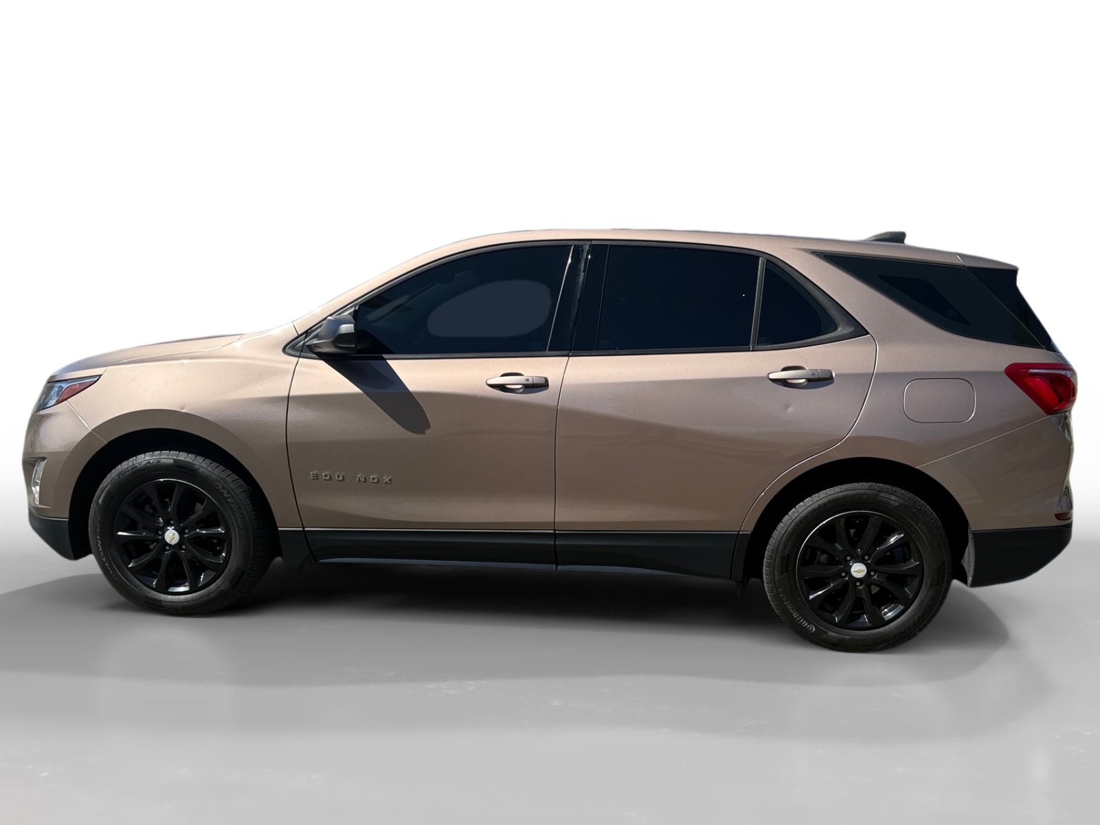 Used 2019 Chevrolet Equinox LS FWD image 2