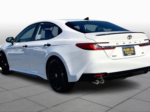 New 2026 Toyota Camry Hybrid image 12