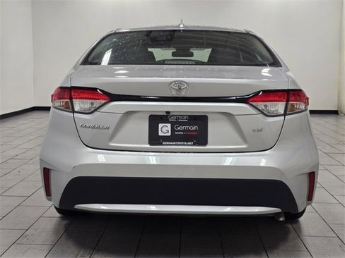 Used 2022 Toyota Corolla LE image 12