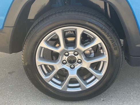 Used 2025 Jeep Compass Limited AWD/4WD image 7
