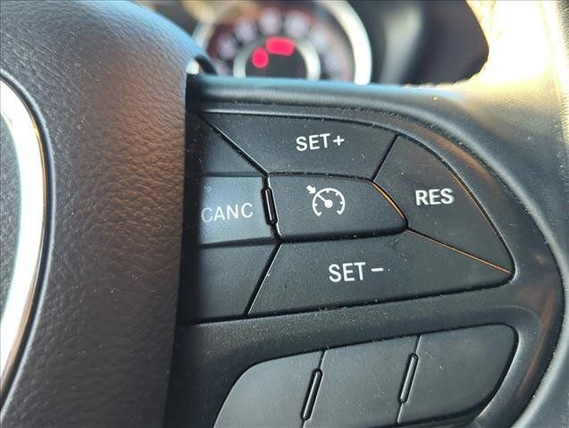 Used 2016 Dodge Challenger R/T Scat Pack RWD image 11