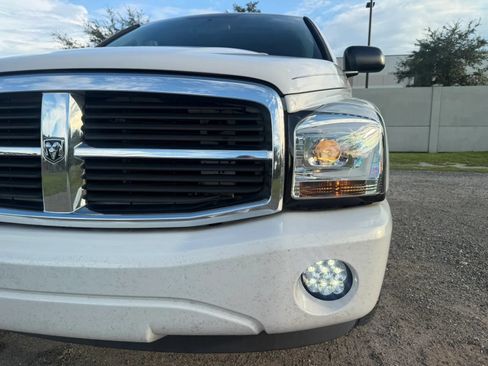 Used 2005 Dodge Durango Limited w/ Trailer Tow Group RWD image 23