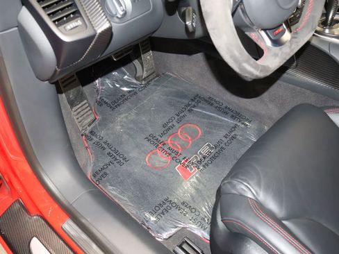 Used 2012 Audi R8 GT image 26