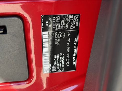 Used 2024 Mercedes-Benz Sprinter 2500 image 32