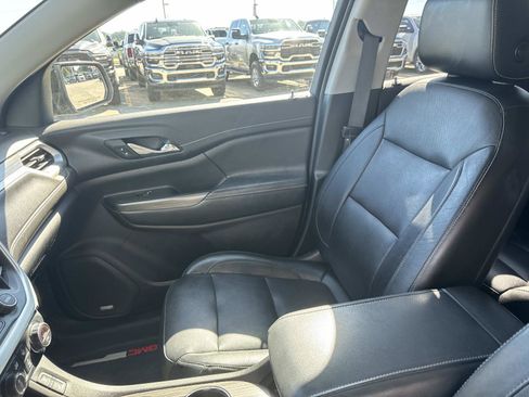 Used 2019 GMC Acadia SLT w/ LPO, Black Accent Package image 15