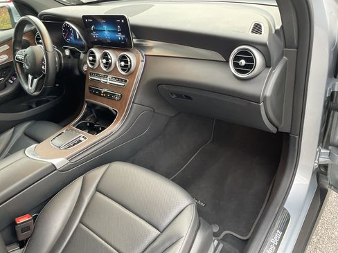 Certified 2022 Mercedes-Benz GLC 300 4MATIC w/ Premium Package Lite image 49