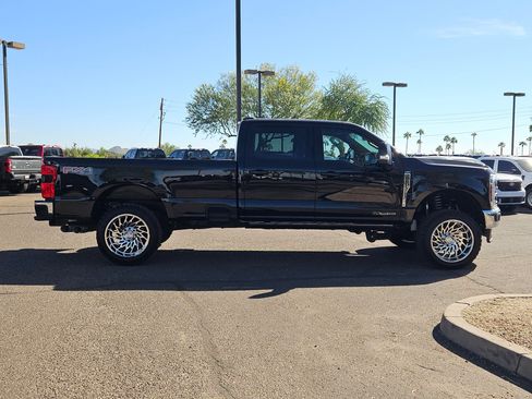 Used 2025 Ford F250 Lariat image 3