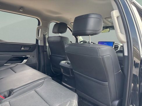 Used 2024 Toyota Tundra Limited image 12