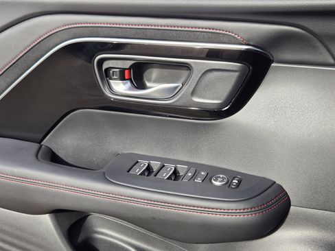 Certified 2025 Acura ADX A-Spec image 23