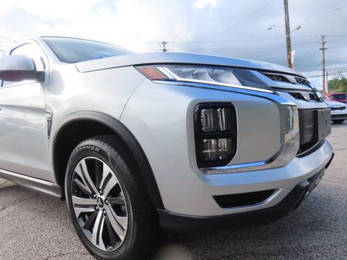 Used 2025 Mitsubishi Outlander Sport AWD image 19