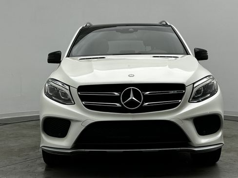Used 2017 Mercedes-Benz GLE 43 AMG 4MATIC image 2