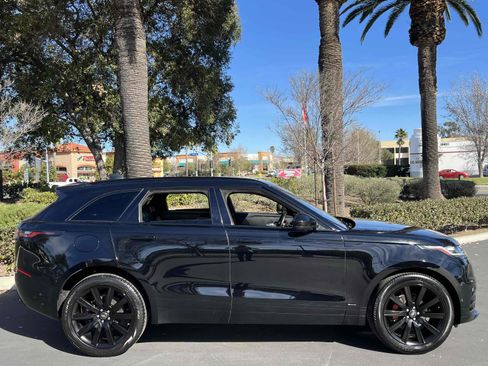 Used 2018 Land Rover Range Rover Velar R-Dynamic SE image 19