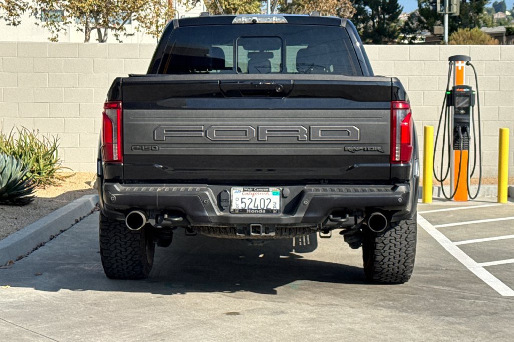 Used 2024 Ford F150 Raptor AWD/4WD image 11