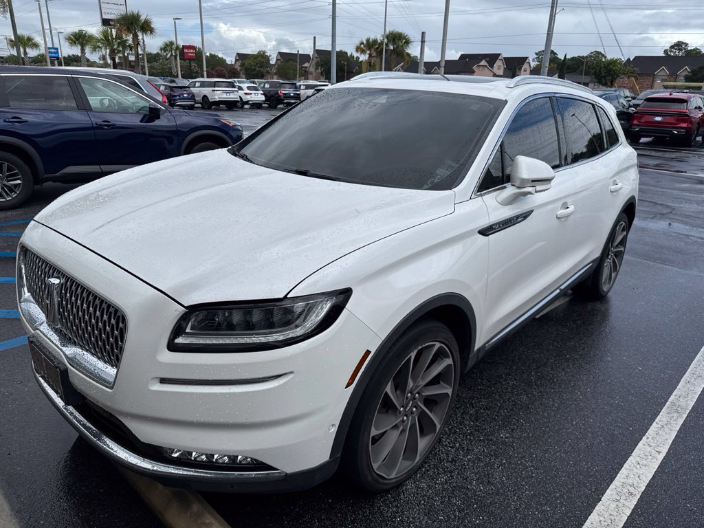 Used 2023 Lincoln Nautilus Reserve w/ Equipment Group 202A AWD/4WD image 2