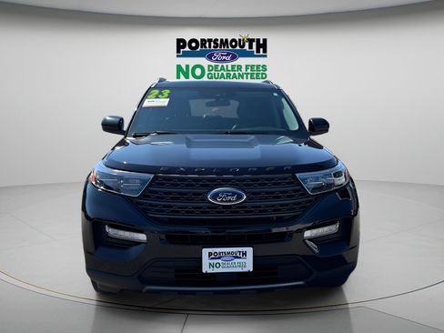 Used 2023 Ford Explorer XLT w/ Equipment Group 202A AWD/4WD image 10