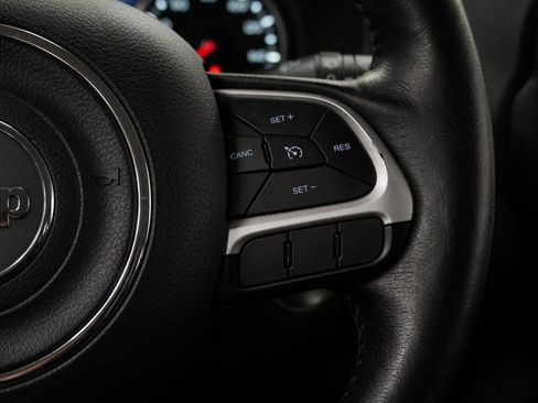 Certified 2019 Jeep Renegade Trailhawk w/ Cold Weather Group II image 34